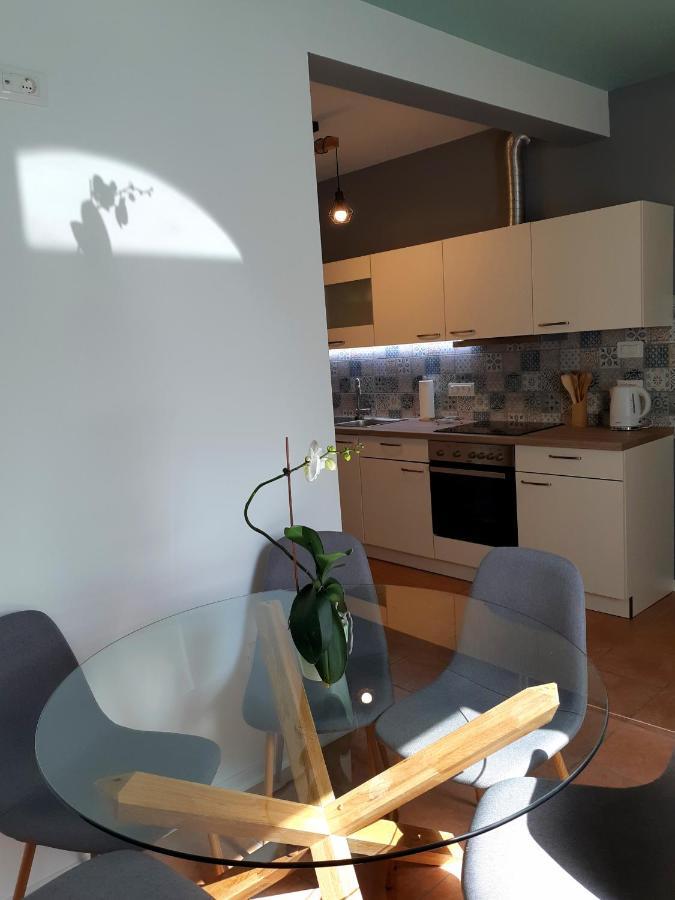 Socaland Apartmaji Экстерьер фото